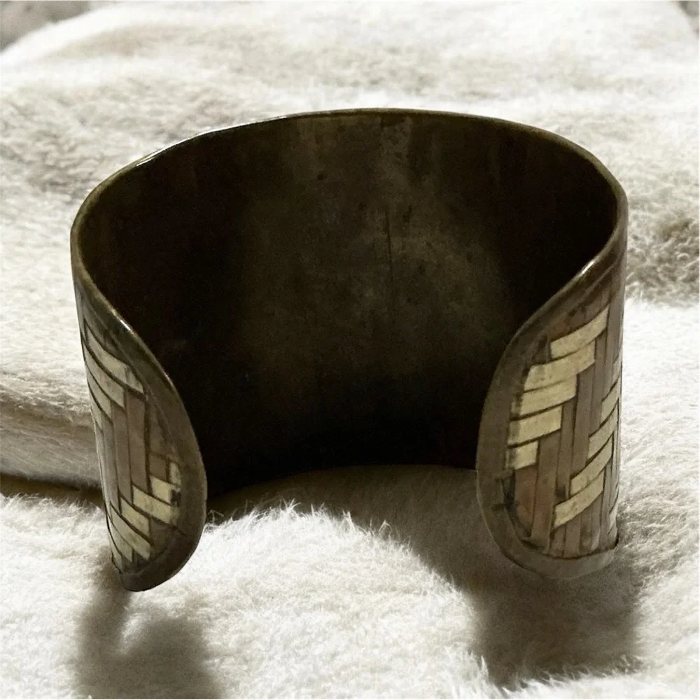 Elegant Woven Pattern Cuff Copper Bronze Bracelet - Picture 2 of 3